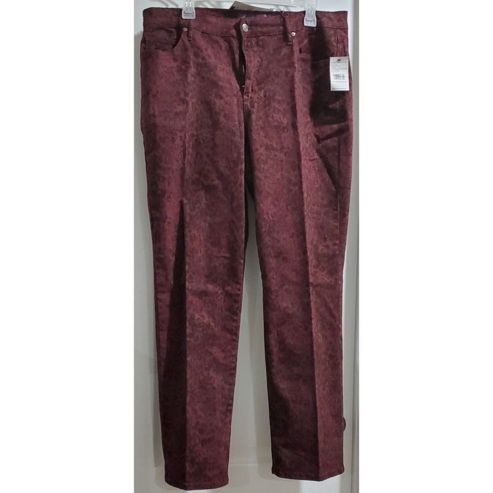 Gloria Vanderbilt Rail Straight jeans 16W